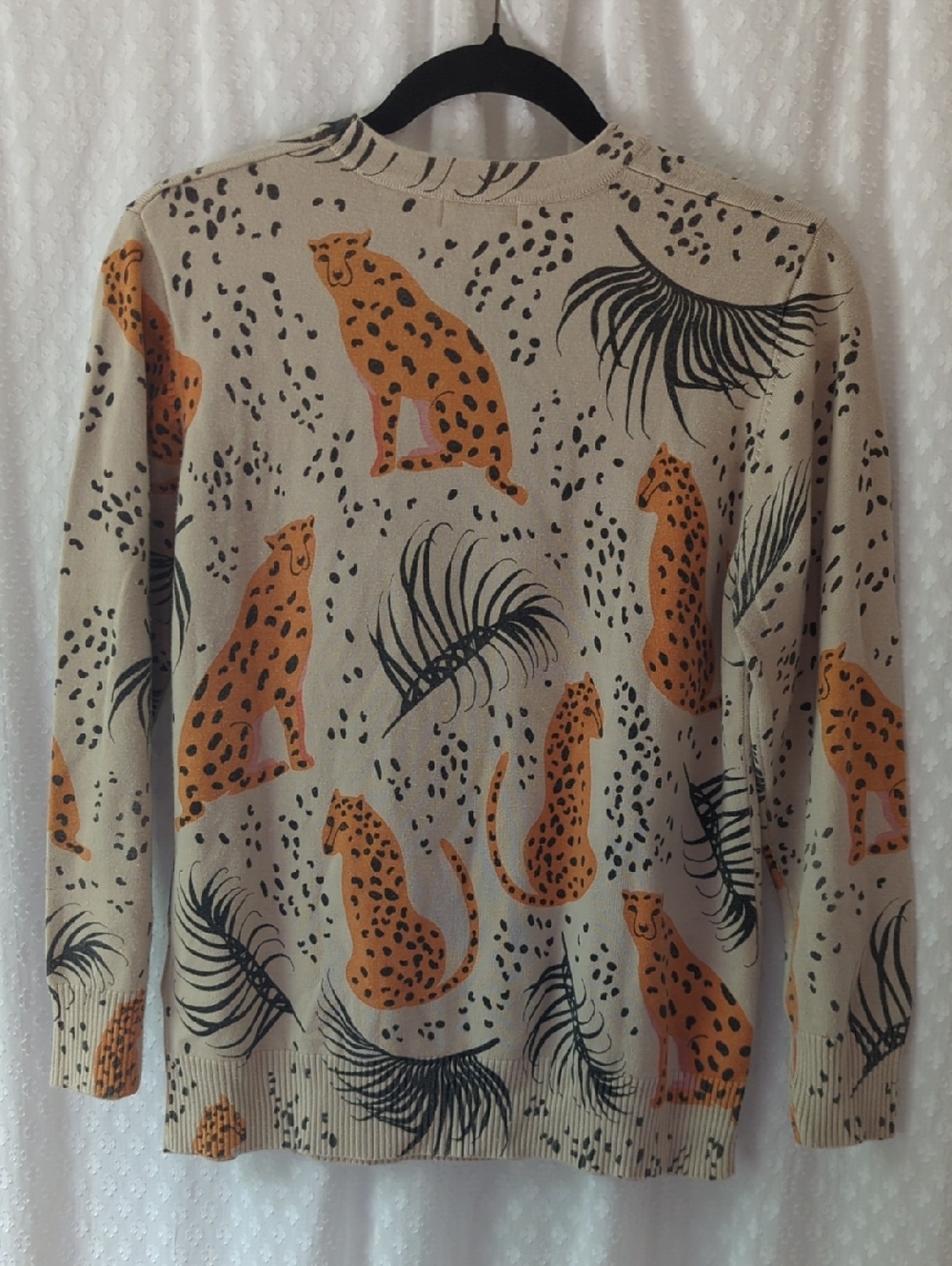 Pepaloves Cheetah Sweater Tan, Women's Small - Picture 3 of 7